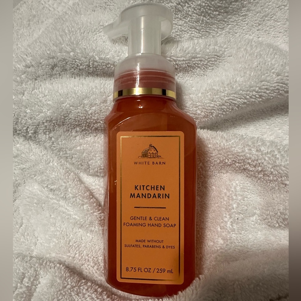 ✨NEW!! White Barn Kitchen Mandarin Foaming Hand Soap